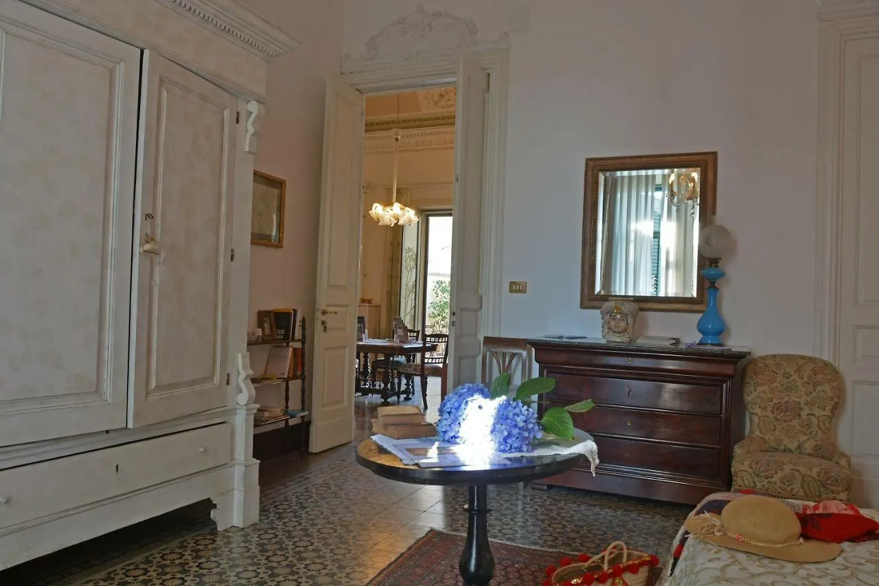 B&B Di Charme Camelie Palazzo Nicotra Riposto Bed & Breakfast