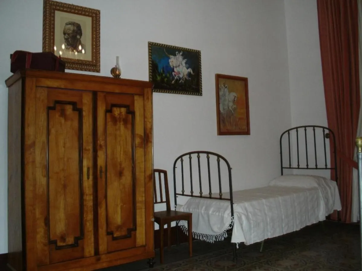 B&B Di Charme Camelie Palazzo Nicotra Riposto Frühstückspension